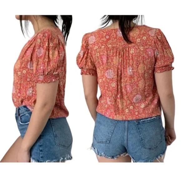 Rachel Zoe Floral Print Puff Sleeve Smocked Shoulder V-Neck Top - Medium - EUC - Picture 4 of 13